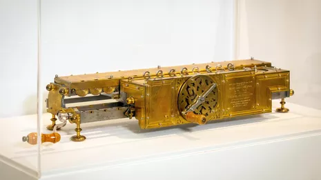 The calculating machine invented by Gottfried Wilhelm Leibniz is considered a technical marvel of its time and is today one of the most valuable cultural treasures of the 17th century. Photo: Astrid Eckert / TUM