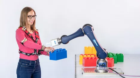 Formal sichere und effiziente Mensch-Roboter-Koexistenz.<br />
Bild: Andreas Heddergott / TUM