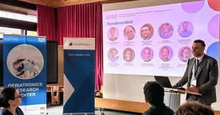 Prof. Lorenzo Masia bei seiner Begrüßungsrede